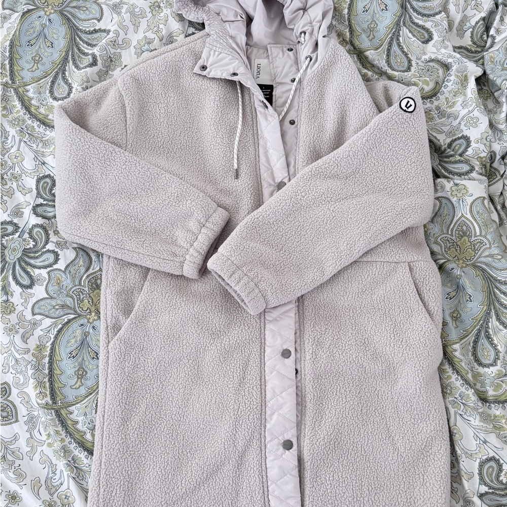 Vuori Light Gray Hooded Jacket